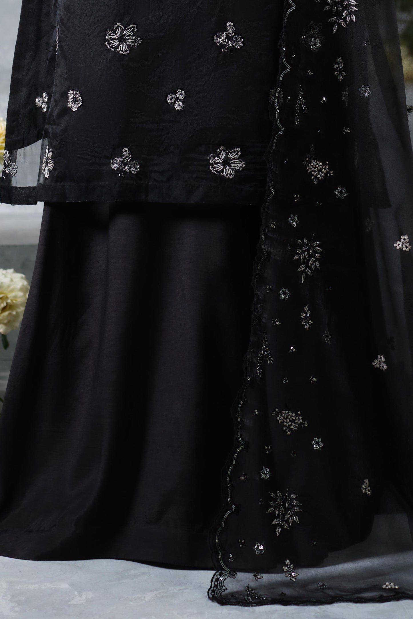 ORGANZA | EMBROIDERED