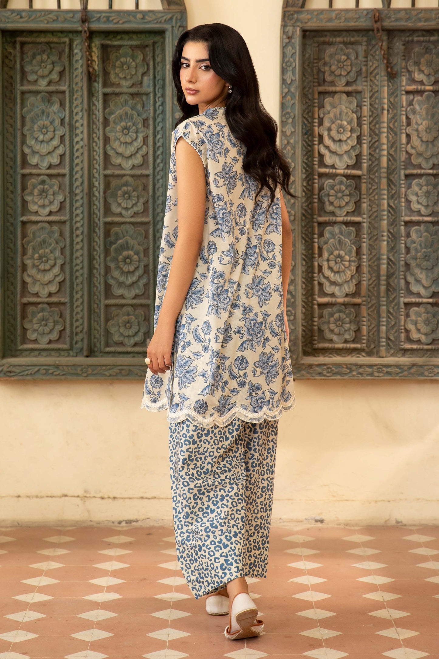 LAWN | PRINTED