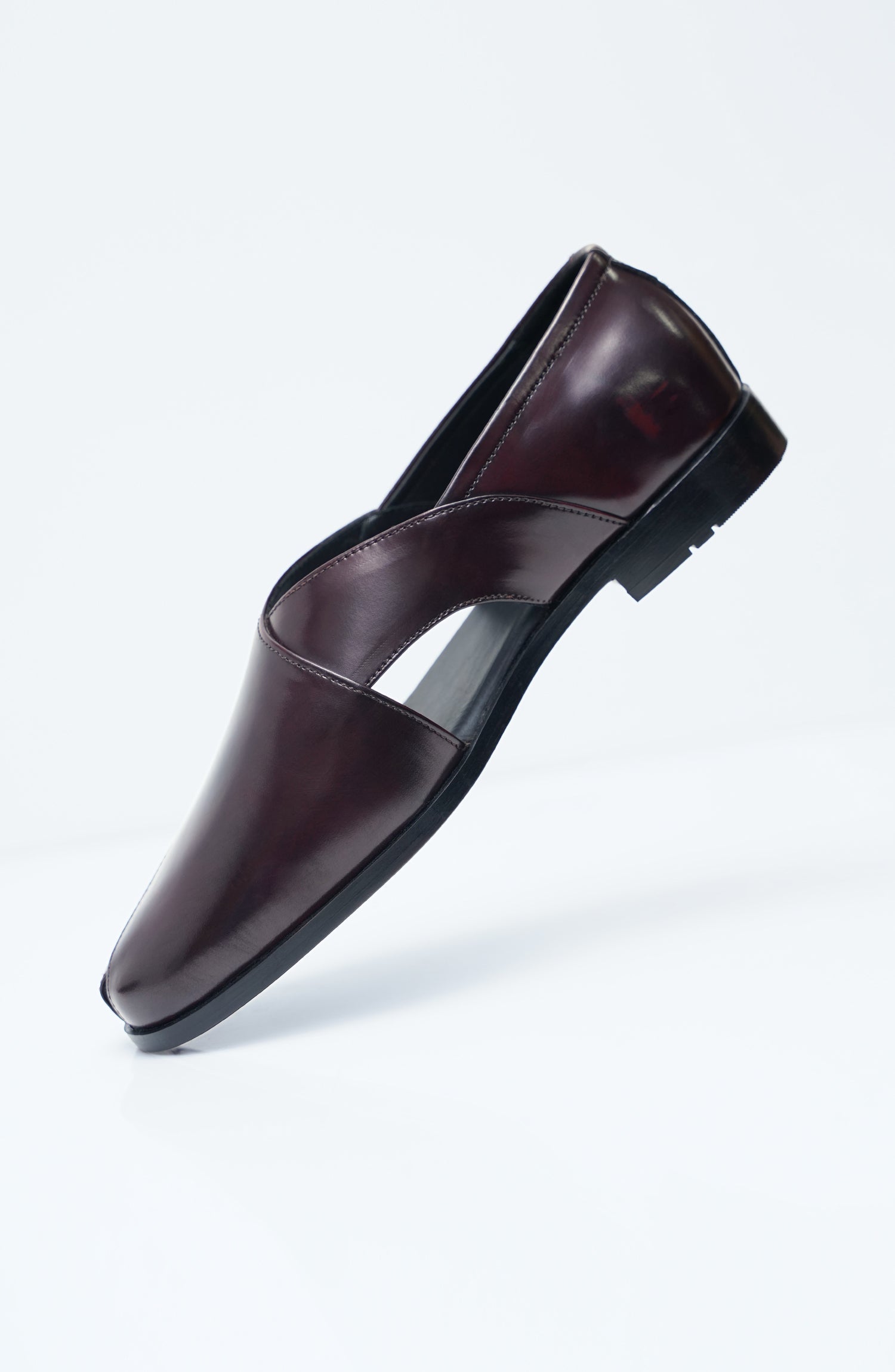 Mens Peshawari Loaffer Chappal - Shop Now at Shahnameh