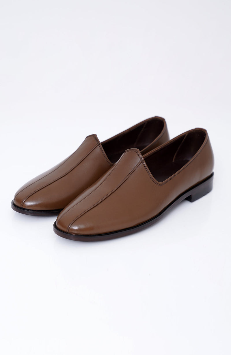 Men's Majori Chappal - Shop Now at Shahnameh
