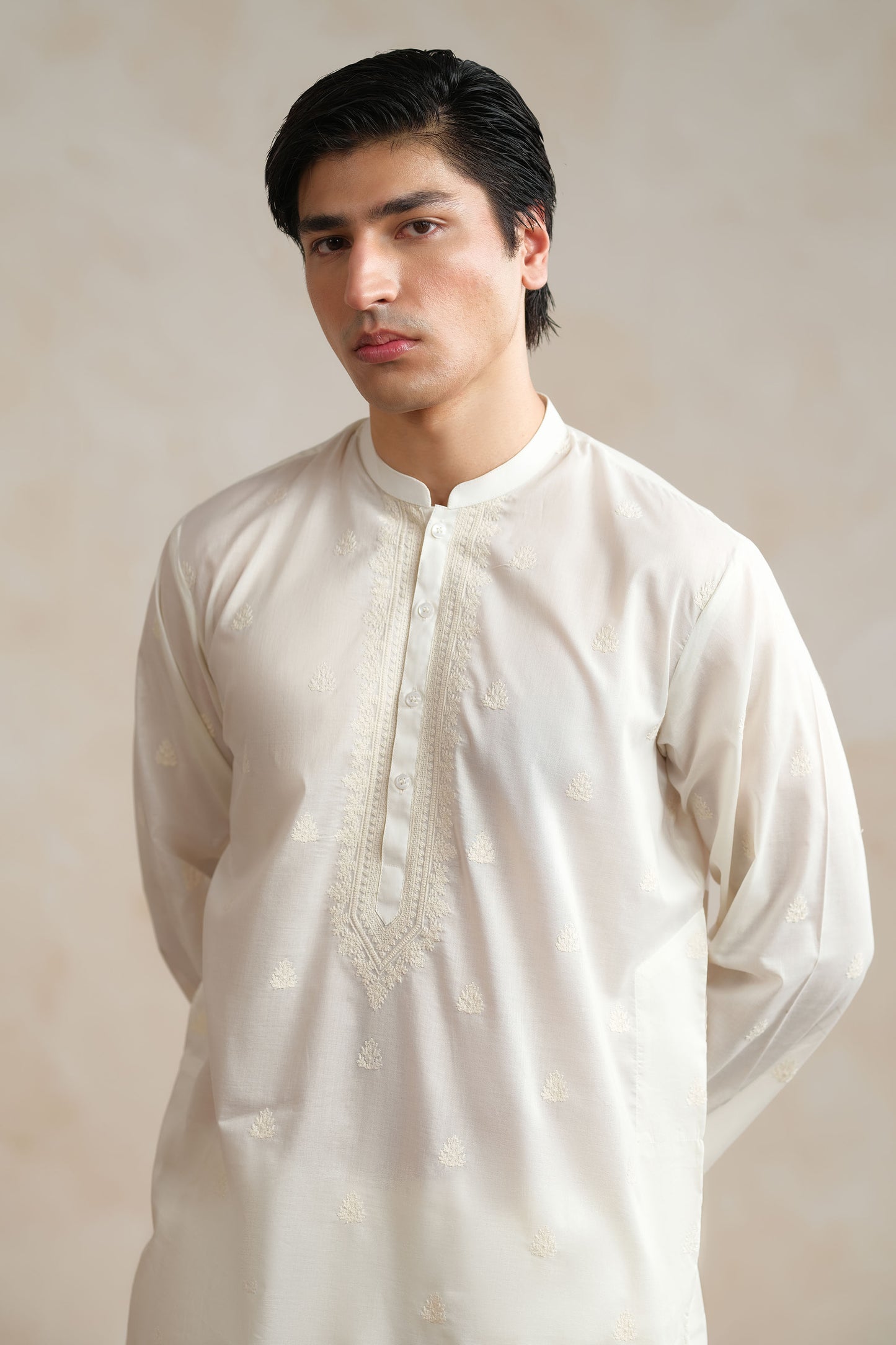 Embroidered Booti Kurta - SMK100126