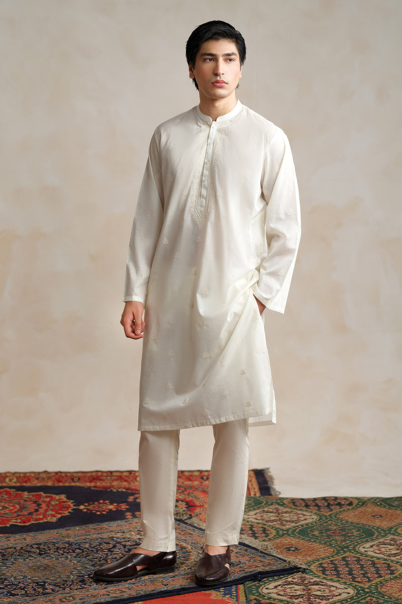 Embroidered Booti Kurta - SMK100126