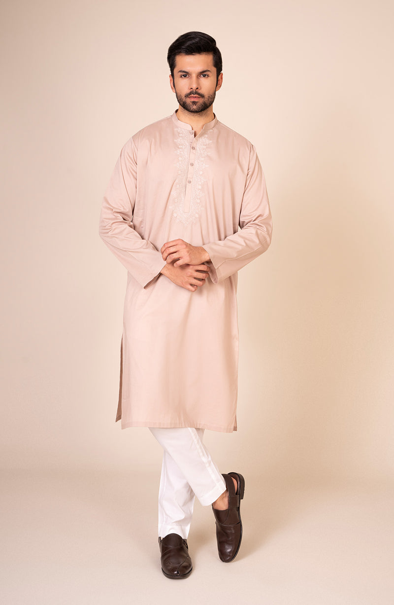 Embroidered Kurta - SMK304425 - Shop Now at Shahnameh