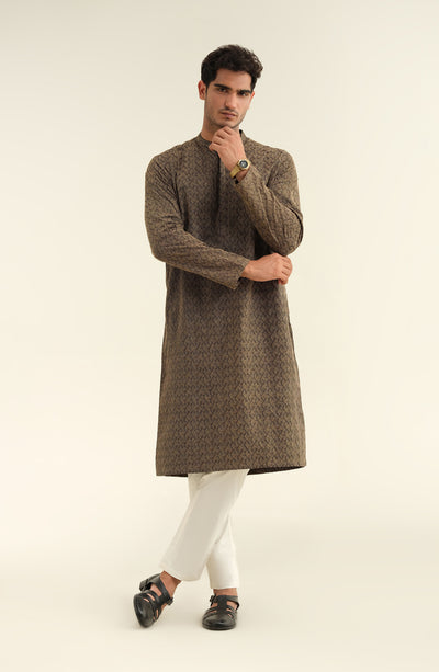 Men's Embroidered Kurta - Shop Now at Shahnameh