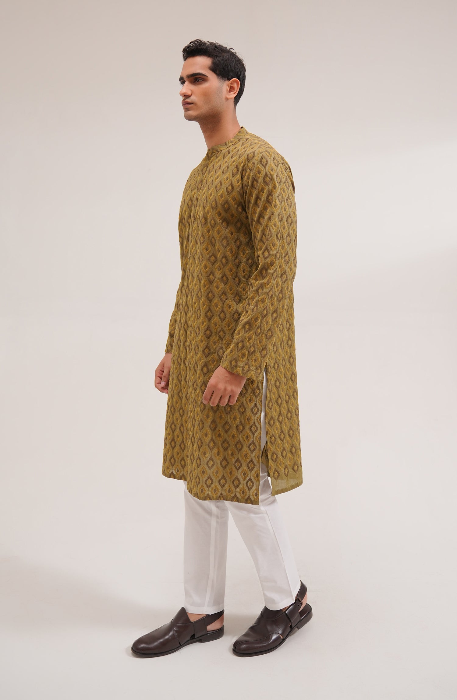 Men's Lawn Embroidered Kurta - Shop Now at Shahnameh