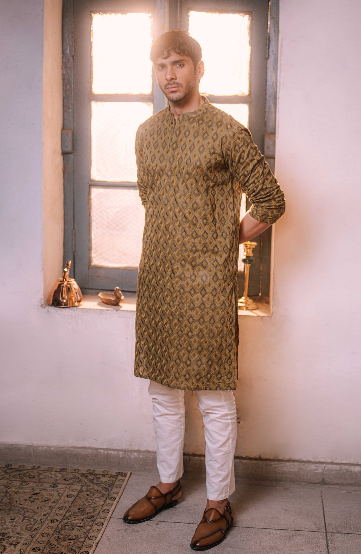 Men's Lawn Embroidered Kurta - Shop Now at Shahnameh
