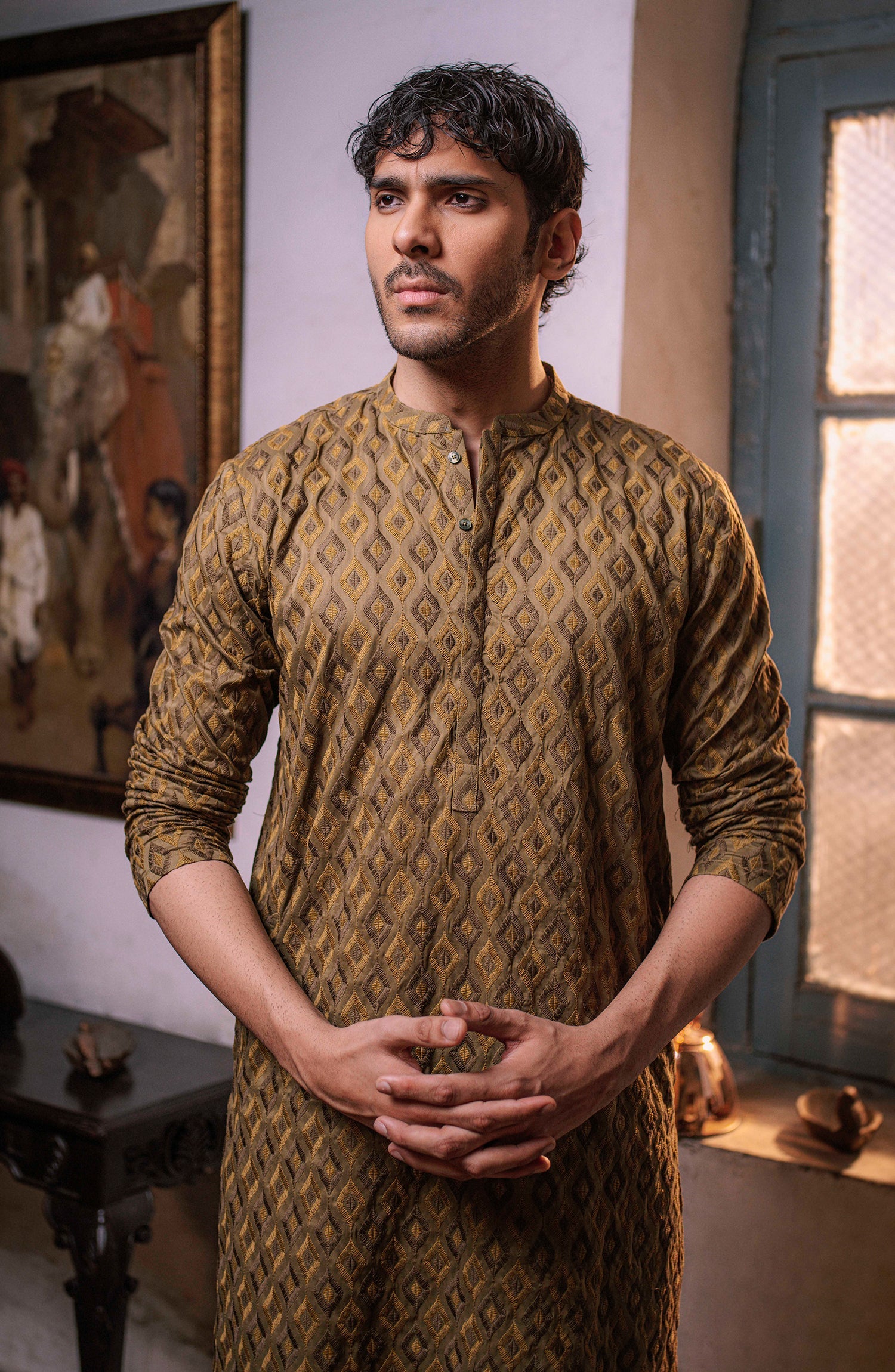 Men's Lawn Embroidered Kurta - Shop Now at Shahnameh