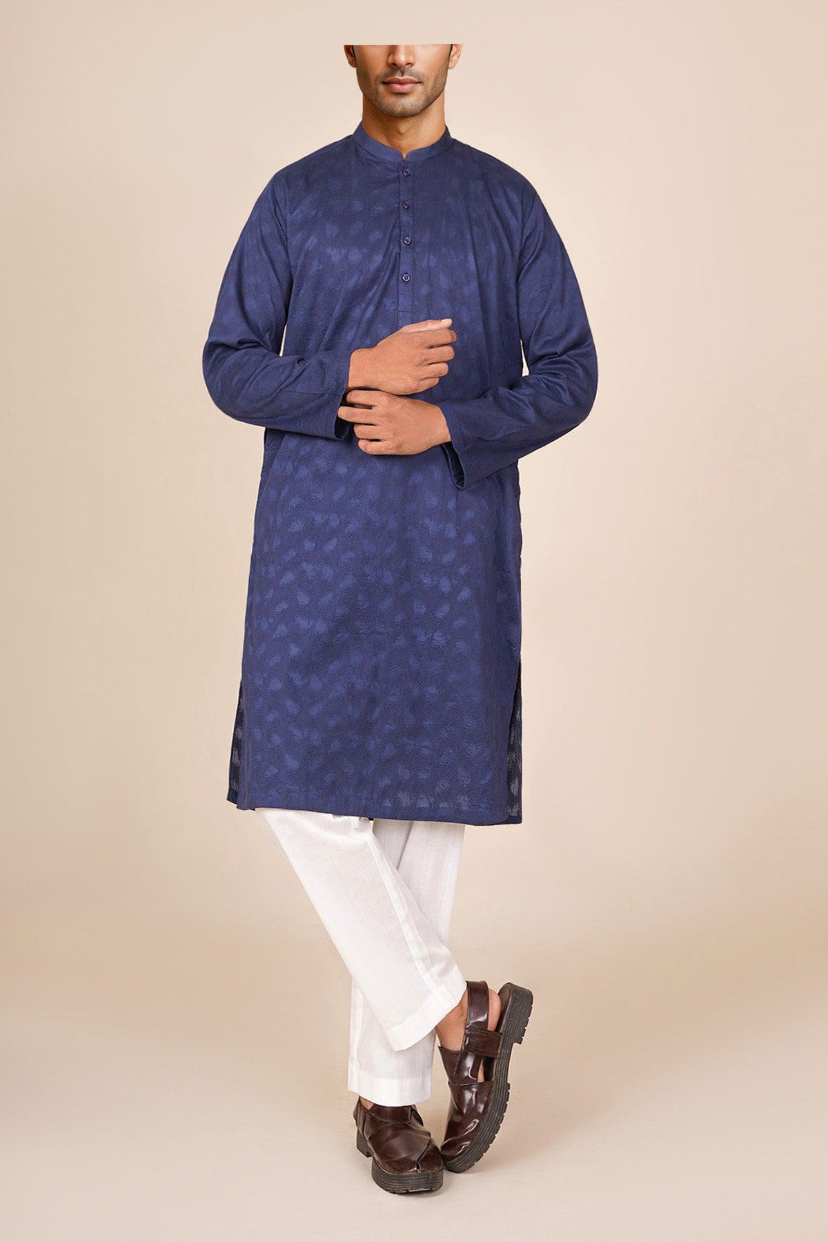Men's Embroidered Kurta - Shop Now at Shahnameh