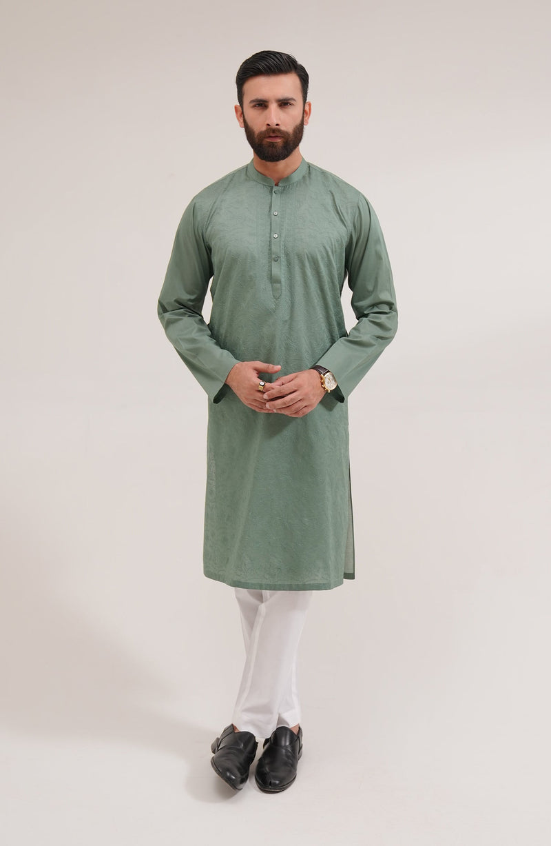 Men's Embroidered Kurta - Shop Now at Shahnameh