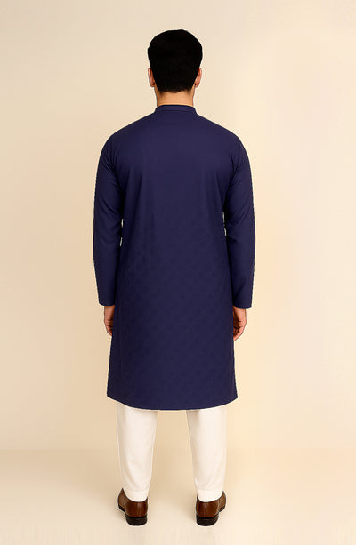 Men's Front Embroiderd Kurta