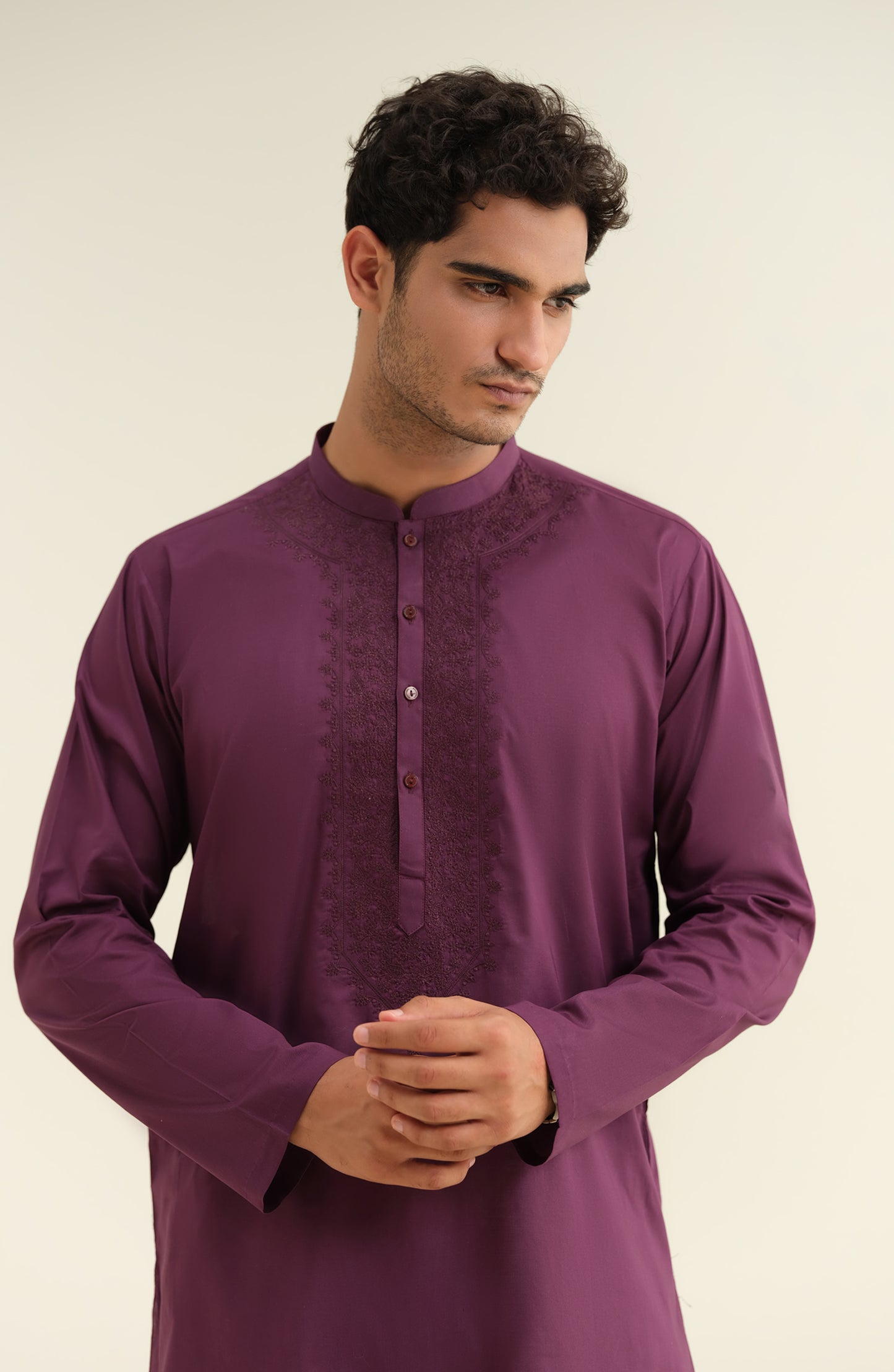 Men's Front Embroidered Kurta