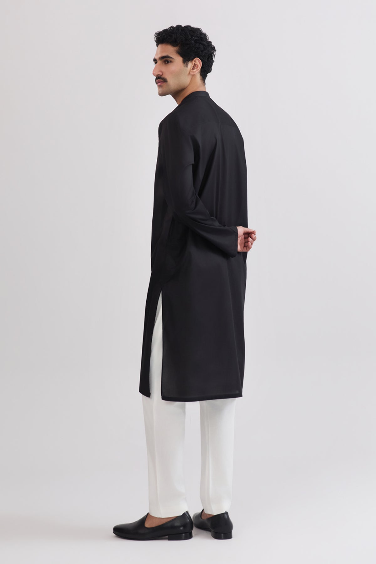 Men Embroidered Kurta - SMK824225 - Shop Now at Shahnameh