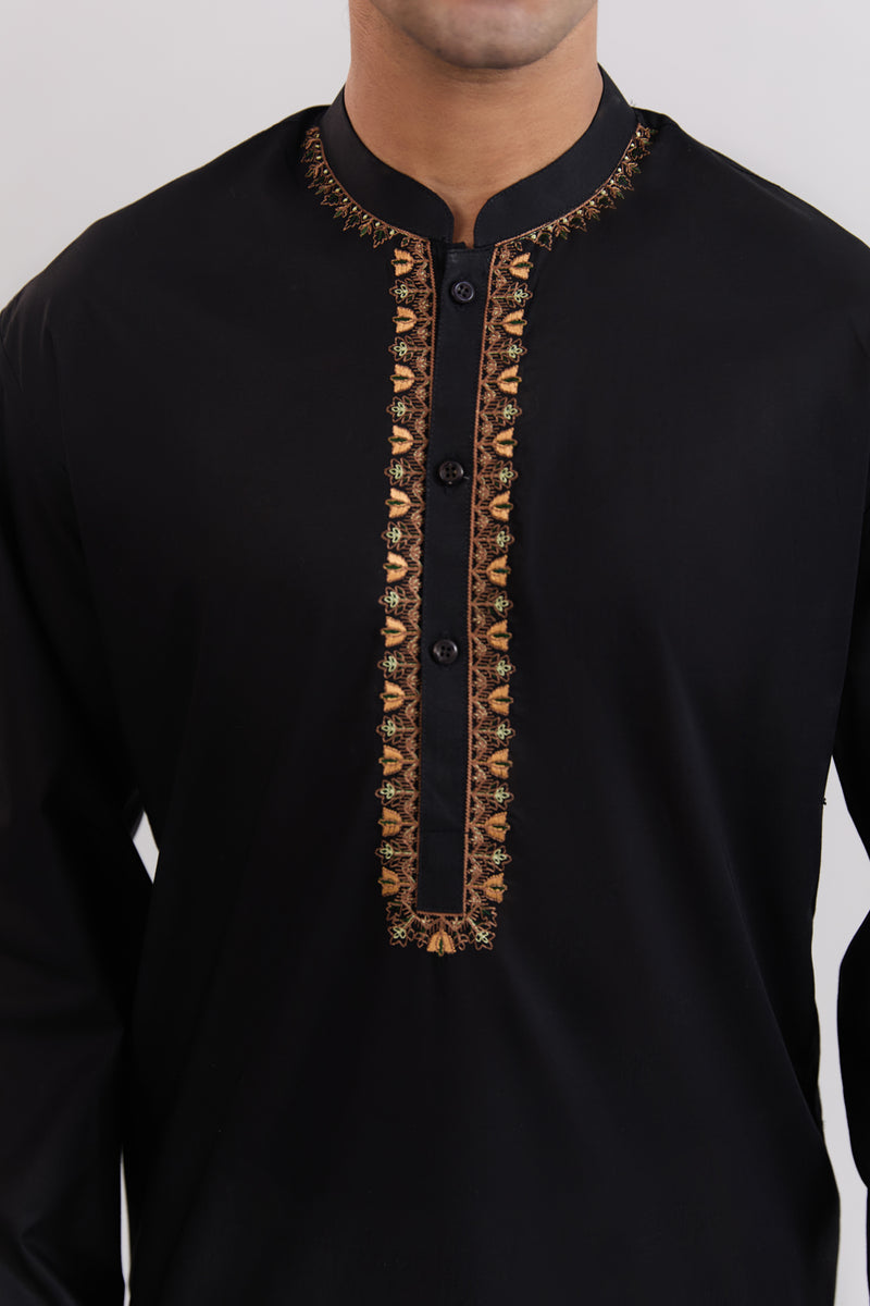 Men Embroidered Kurta - SMK824225 - Shop Now at Shahnameh