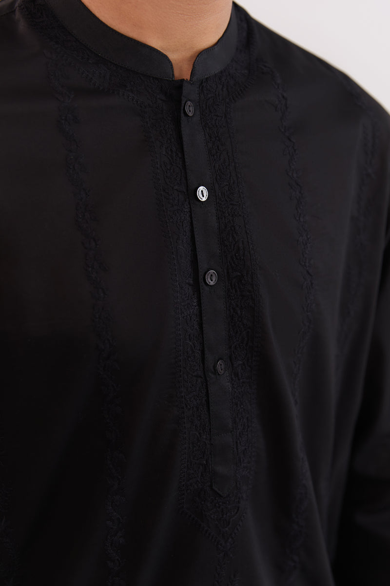 Men Embroidered Kurta - SMK826225 - Shop Now at Shahnameh