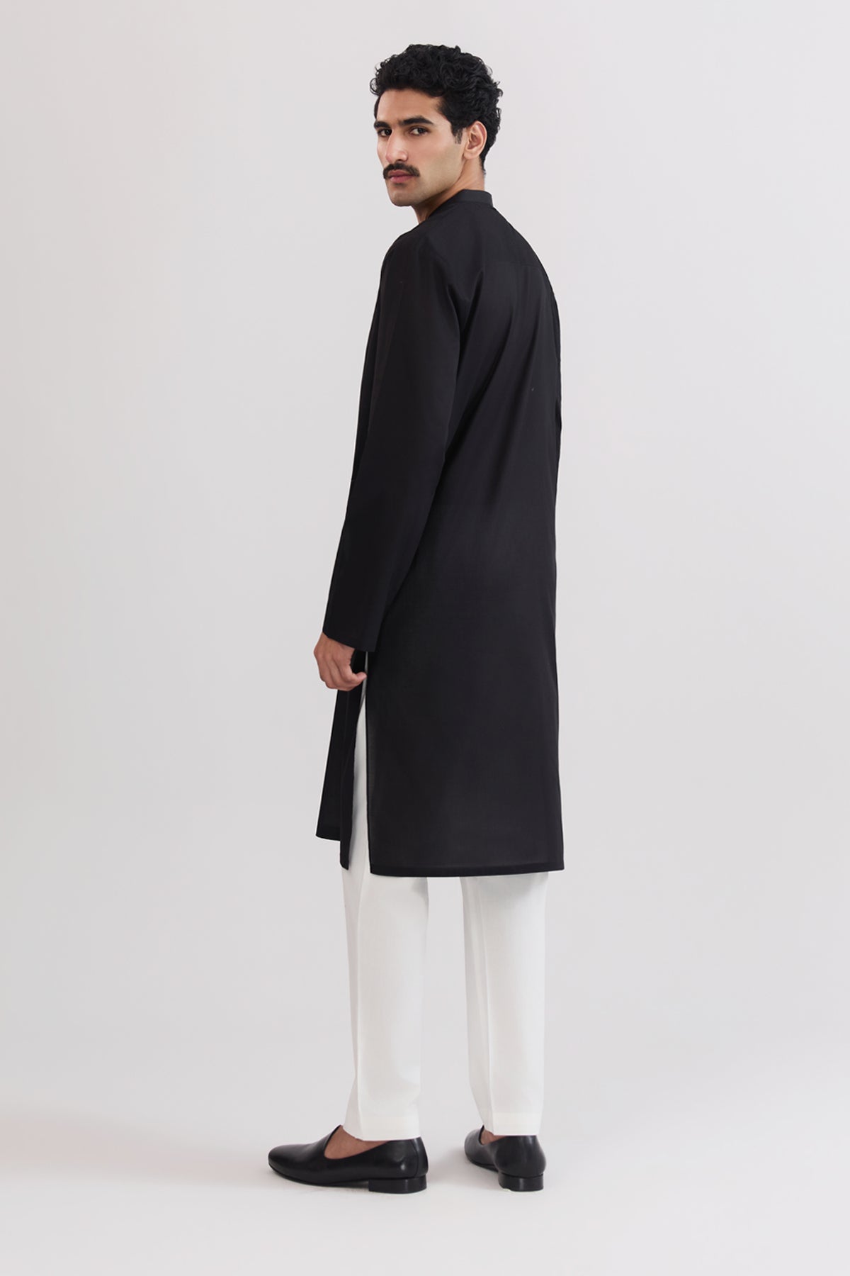 Men Embroidered Kurta - SMK827225 - Shop Now at Shahnameh