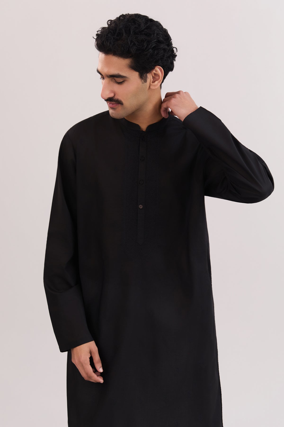 Men Embroidered Kurta - SMK828225 - Shop Now at Shahnameh