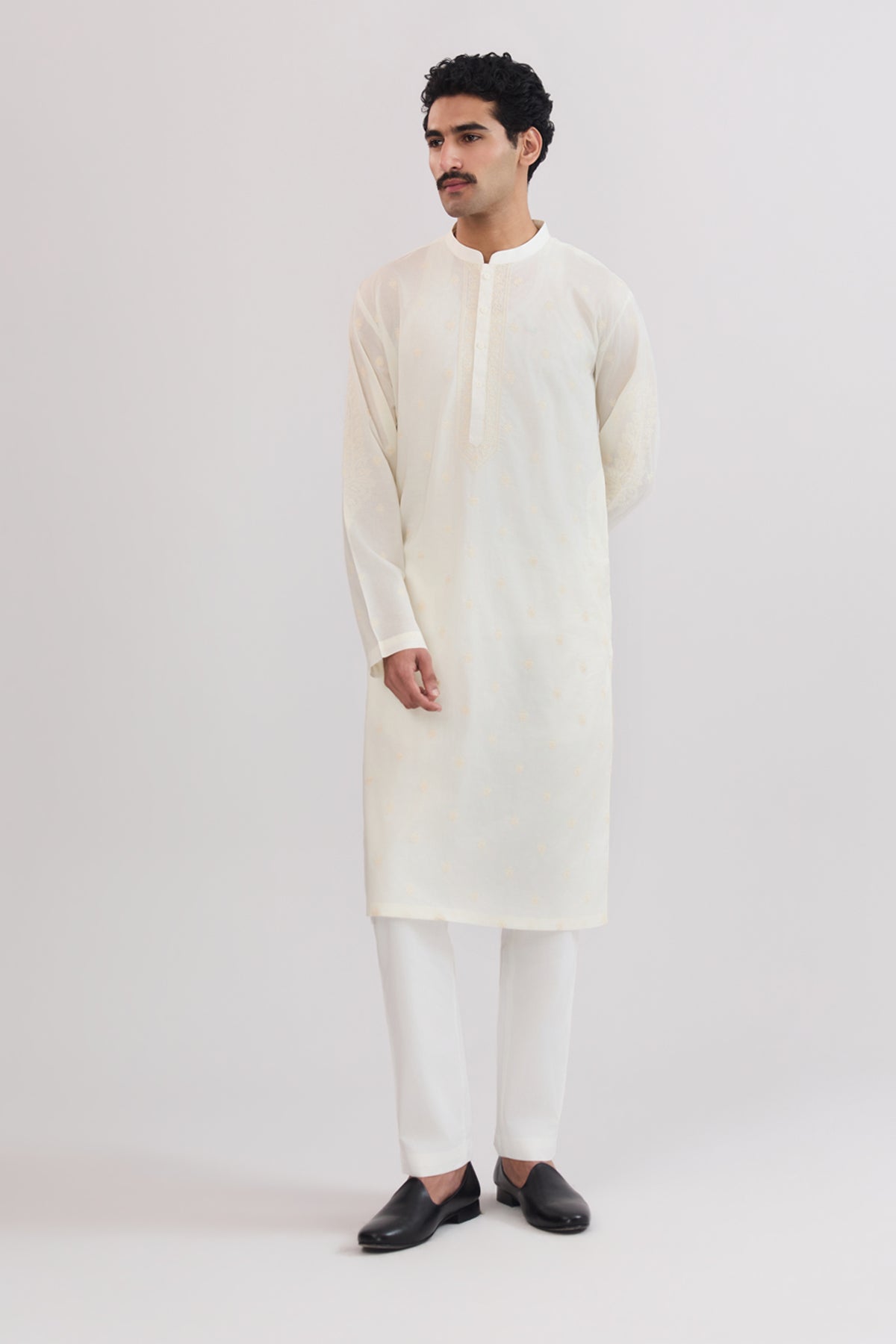 Men Embroidered Kurta - SMK832225 - Shop Now at Shahnameh