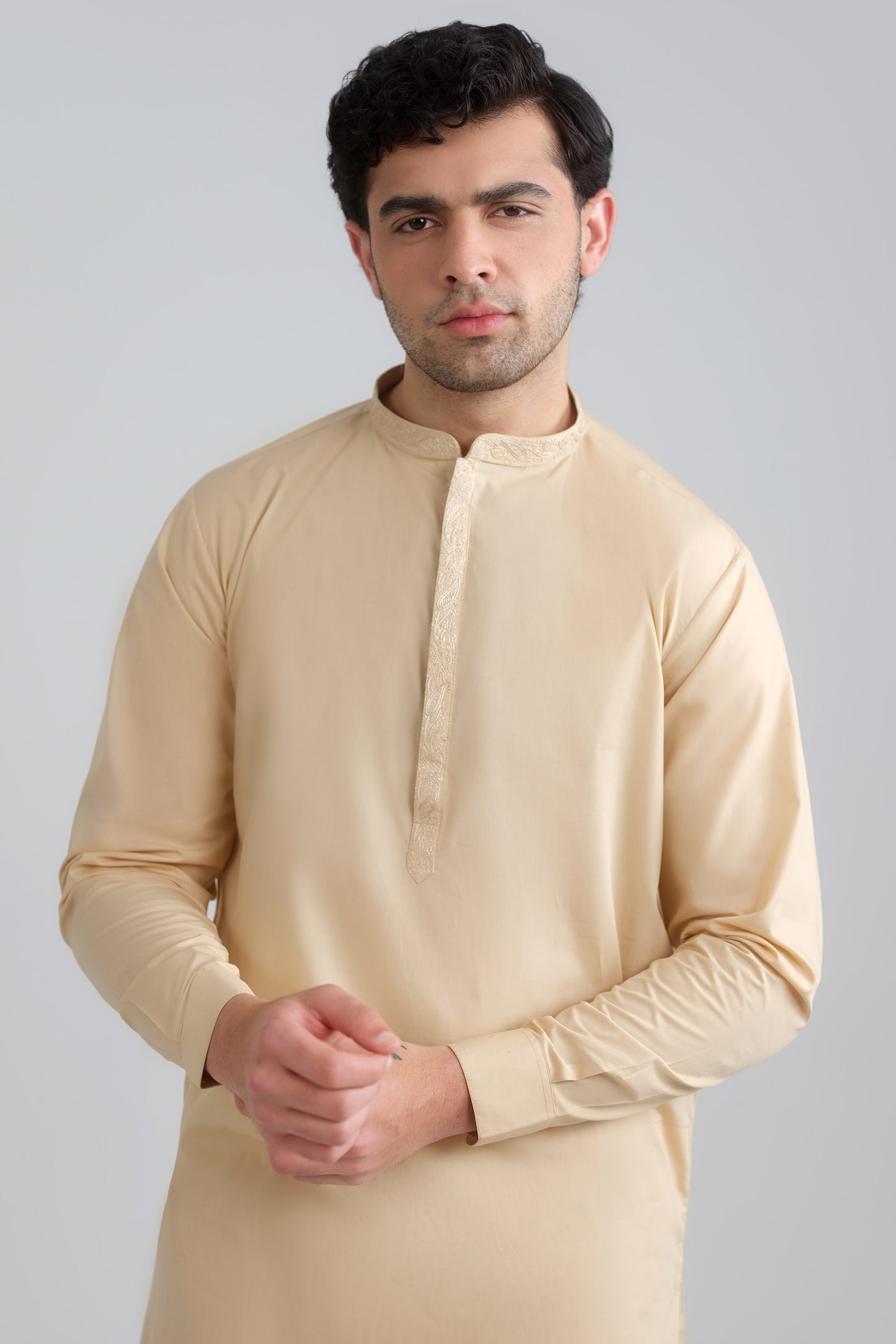 Riwayat Suit - SMS702125