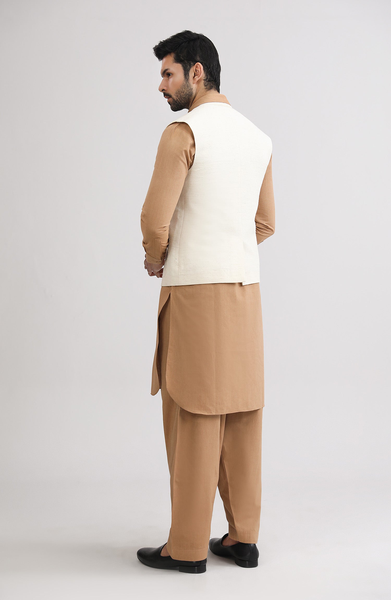 Basic Waistcoat - SMWC401425 - Shop Now at Shahnameh