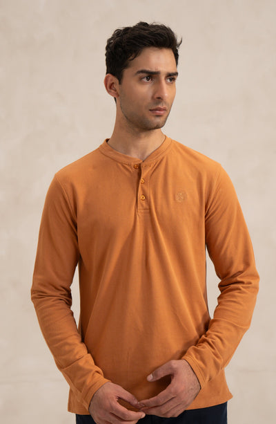 Men's Pique Henley In Rust