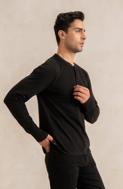 Men's Pique Henley In Black