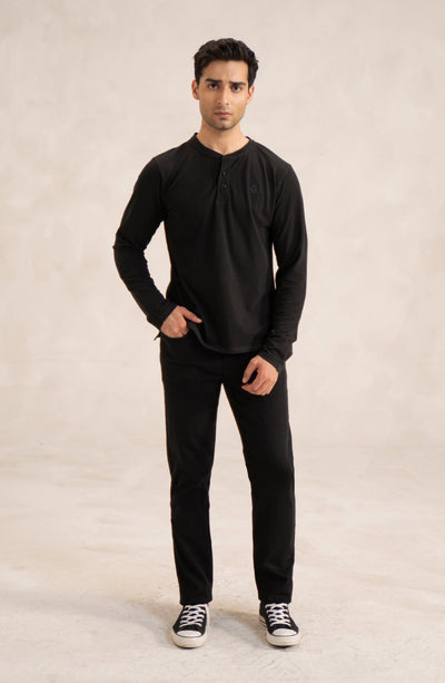 Men's Pique Henley In Black