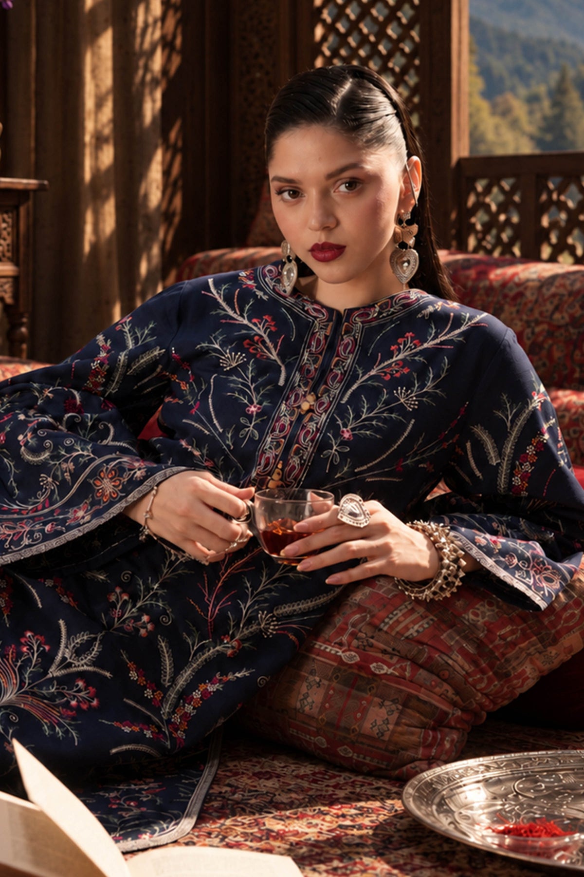 KHADDAR | EMBROIDERED