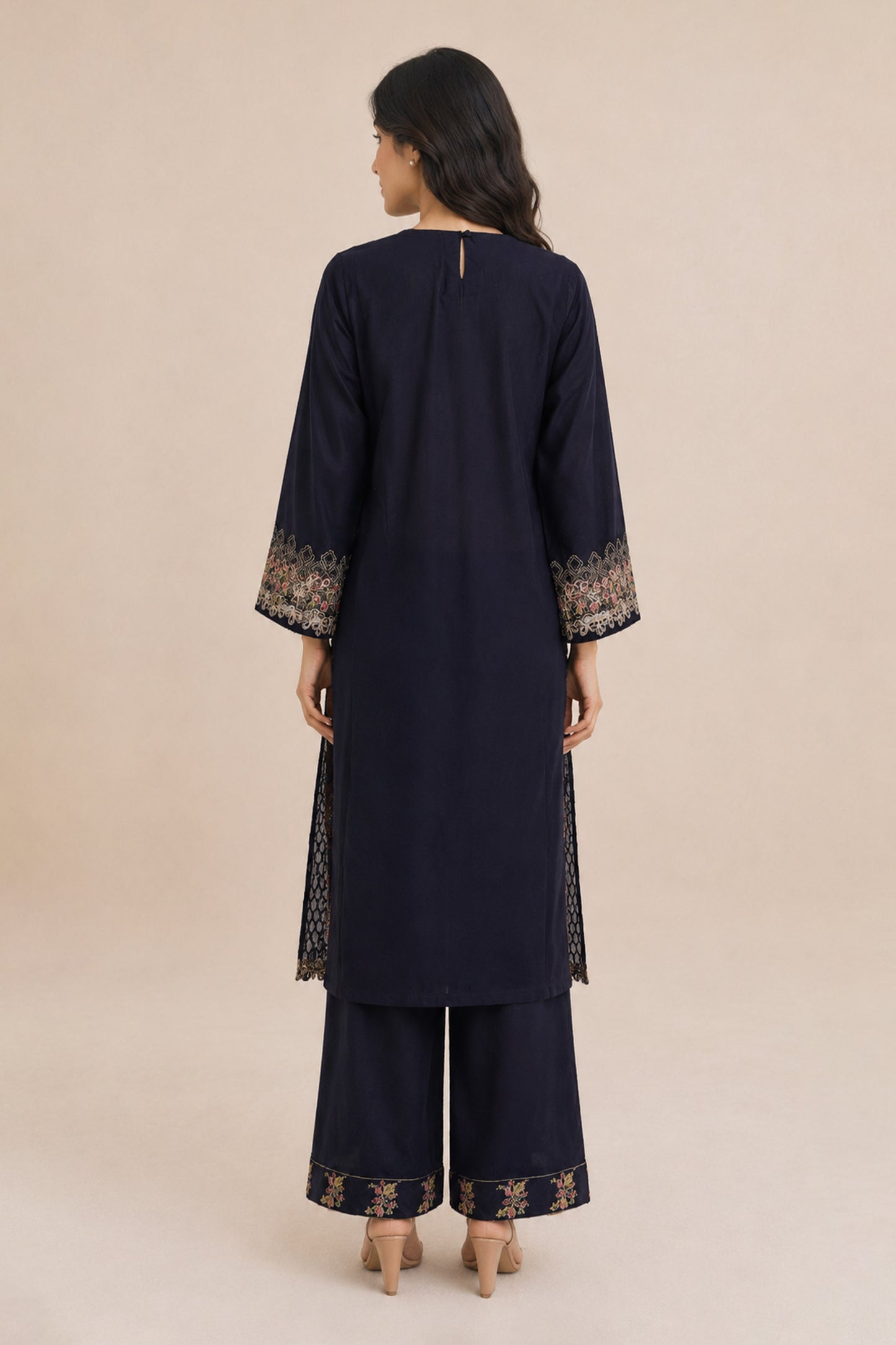 LAWN | EMBROIDERED