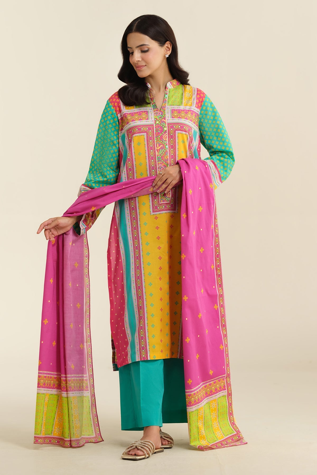 3 Piece - Printed Lawn Suit - X6223 - Shop Now at Kayseria