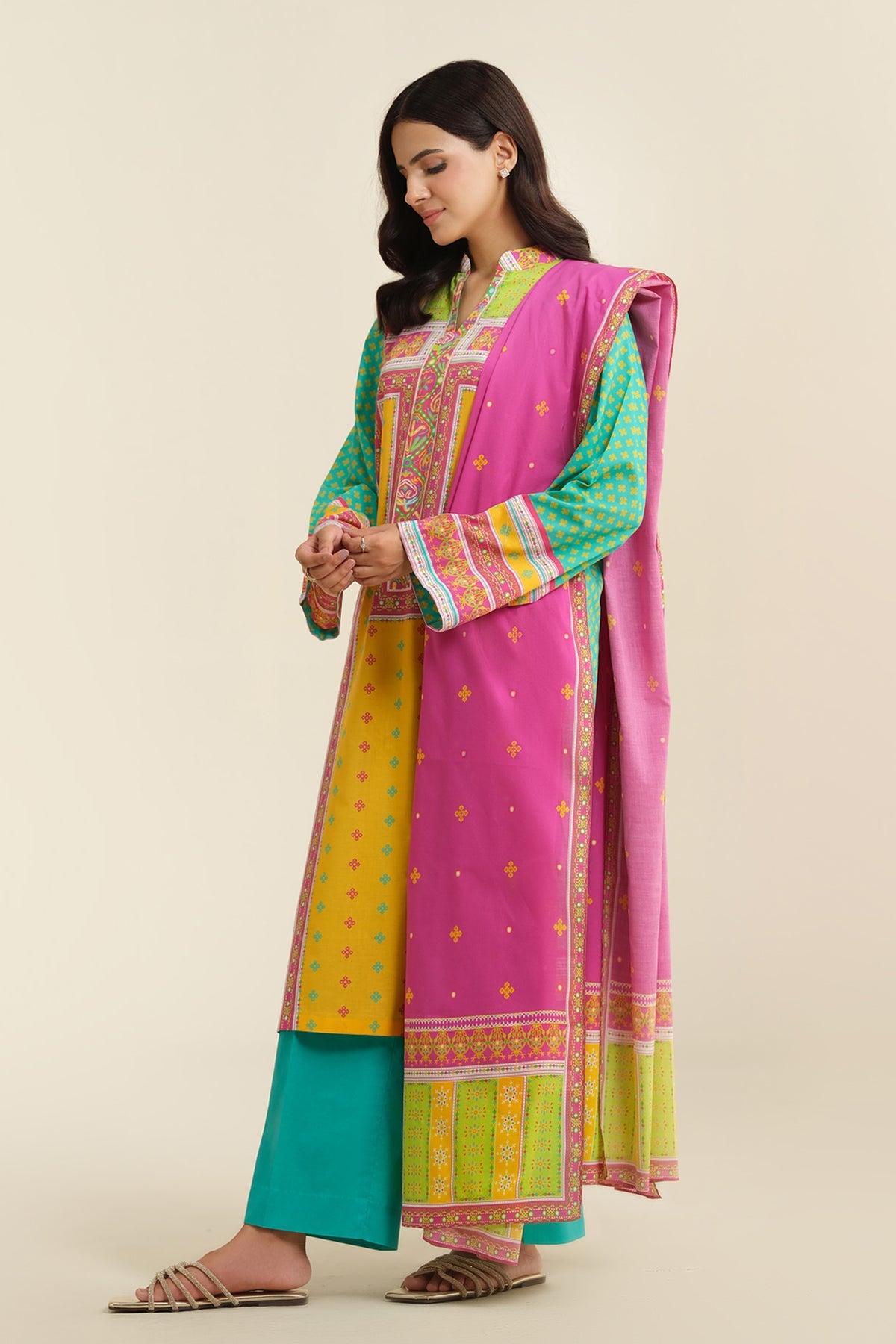 3 Piece - Printed Lawn Suit - X6223 - Shop Now at Kayseria