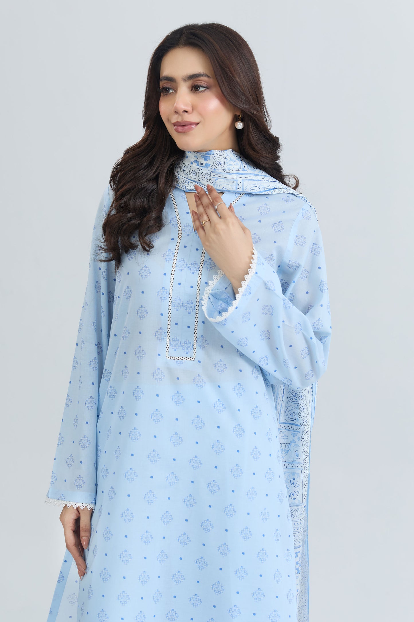 LAWN | EMBROIDERED