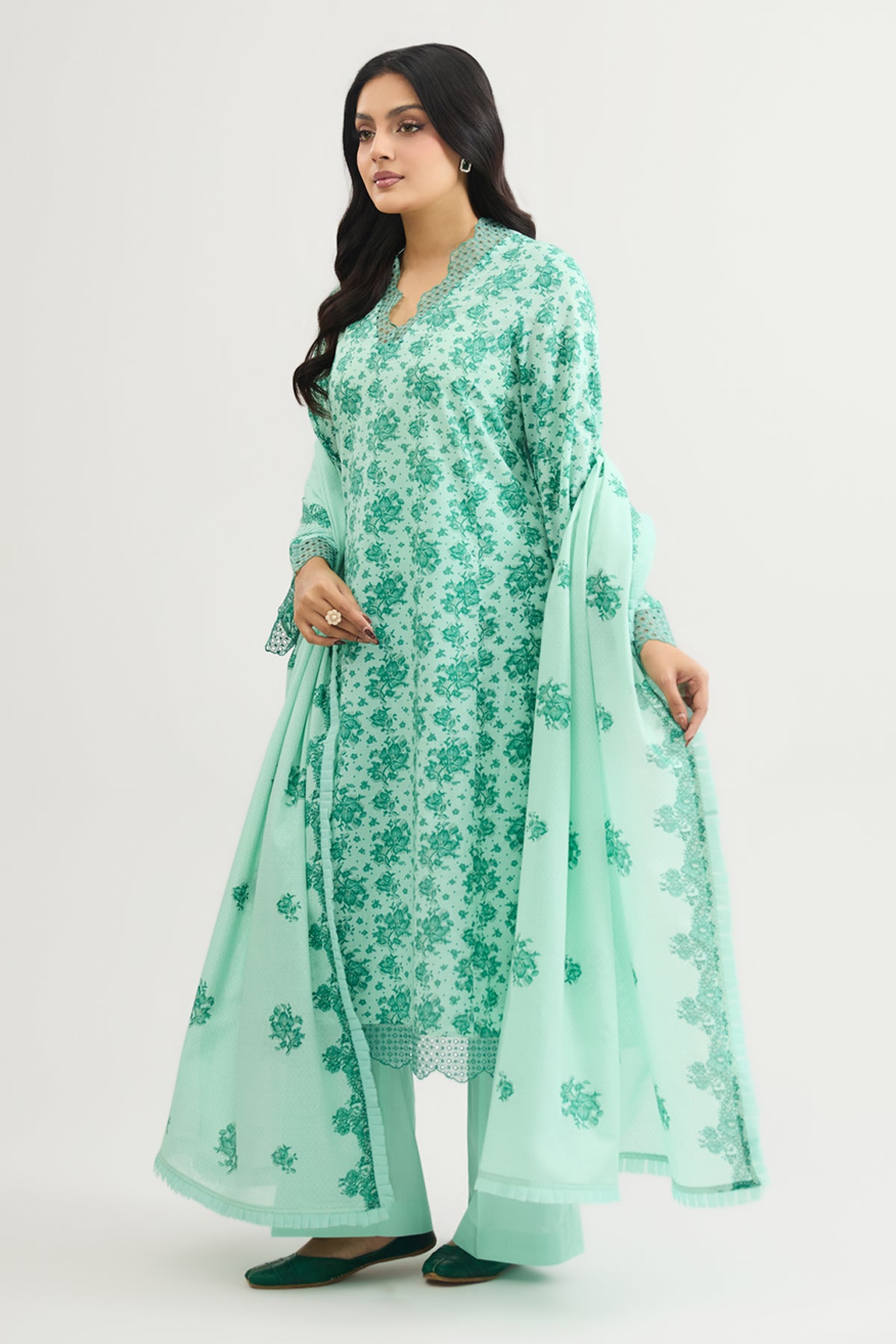 LAWN | EMBROIDERED - Shop Now at Kayseria