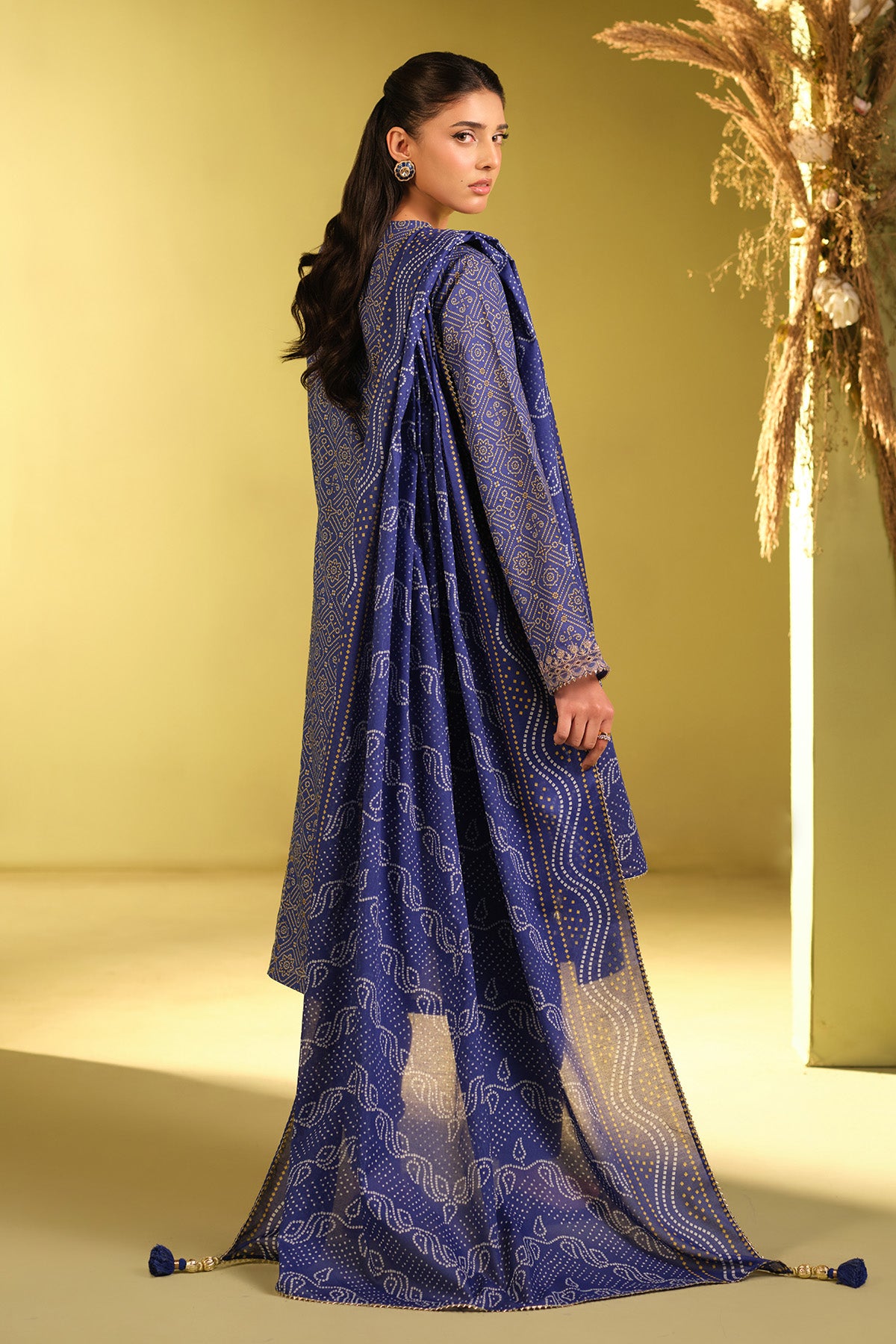 LAWN | EMBROIDERED - Shop Now at Kayseria