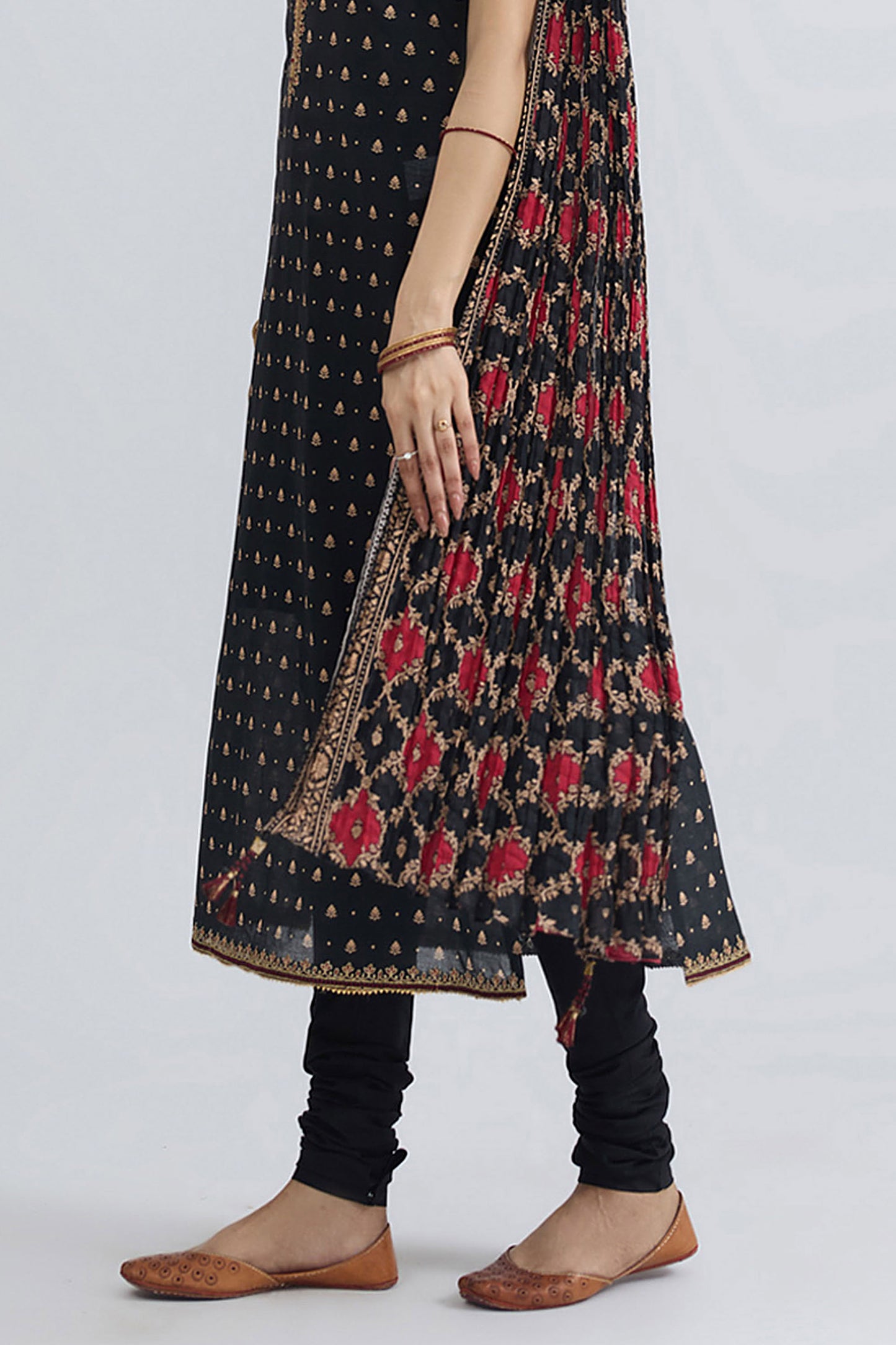LAWN | EMBROIDERED