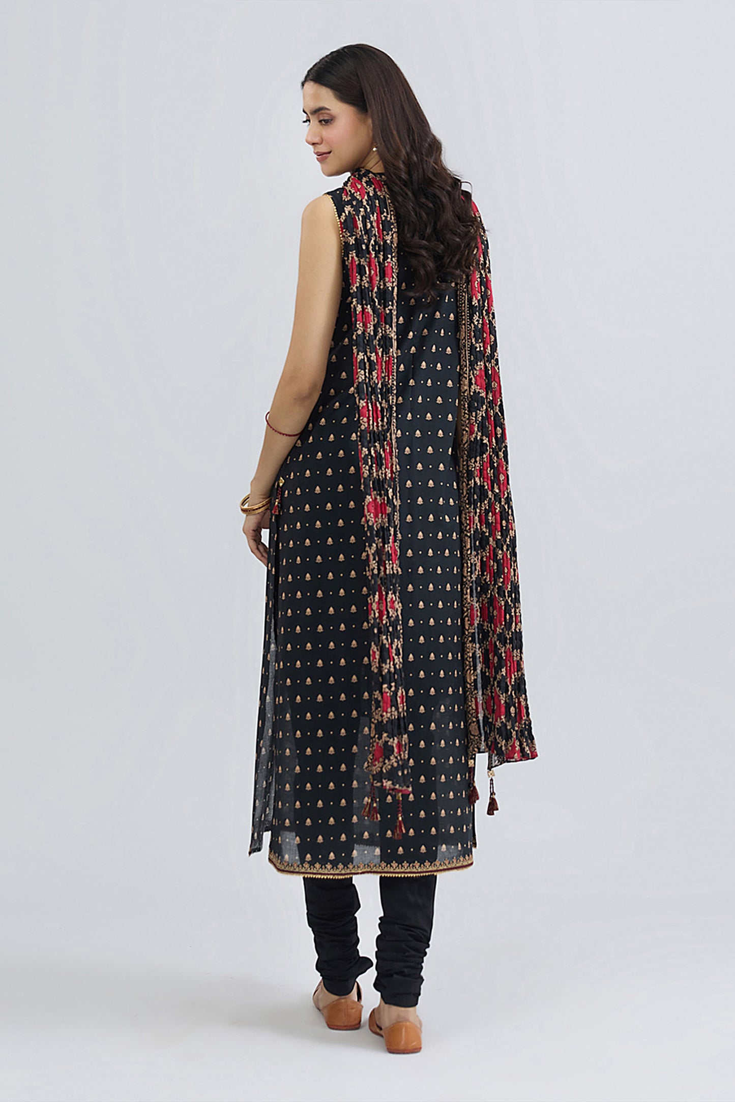 LAWN | EMBROIDERED