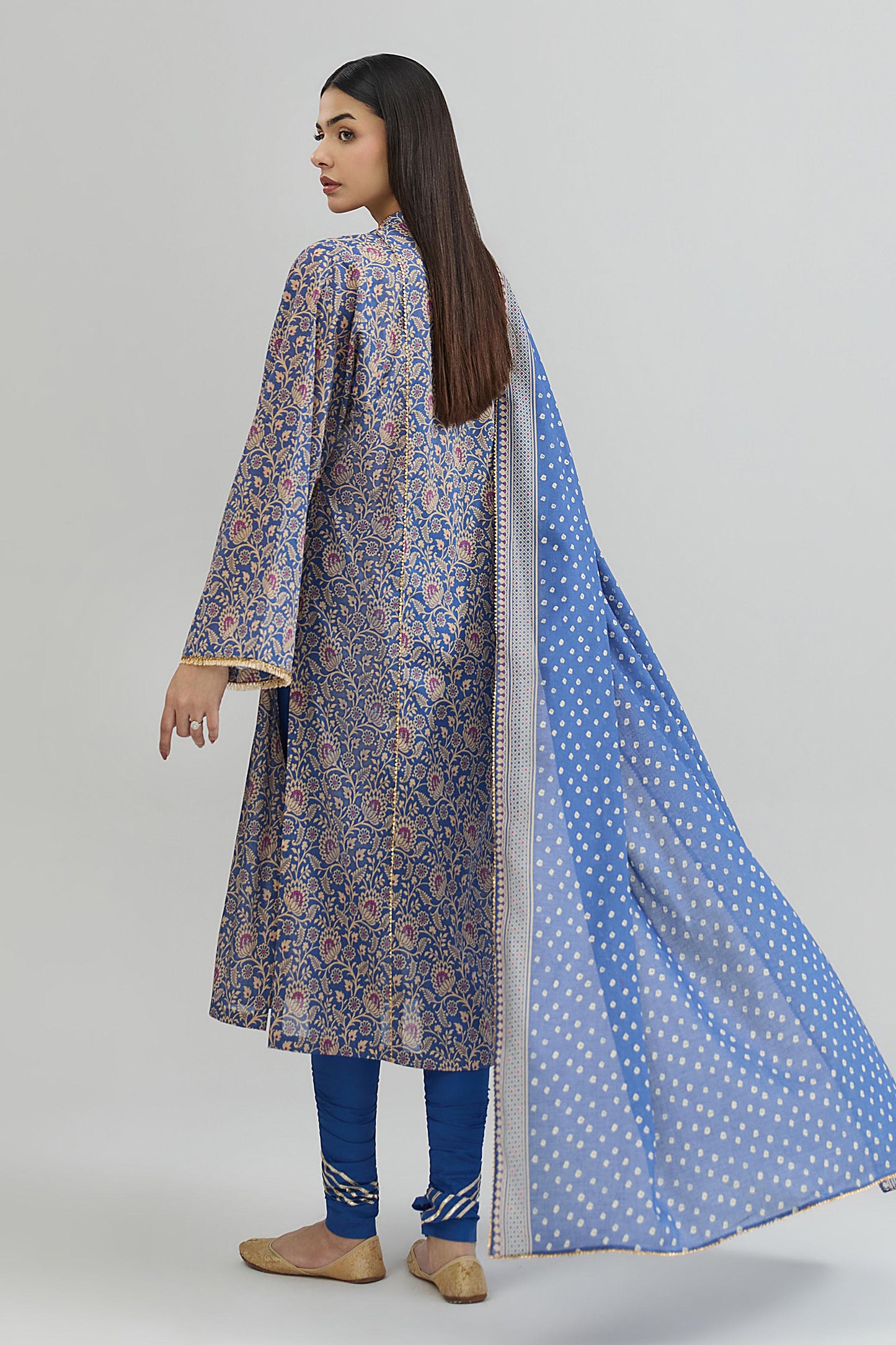 LAWN | PRINTED