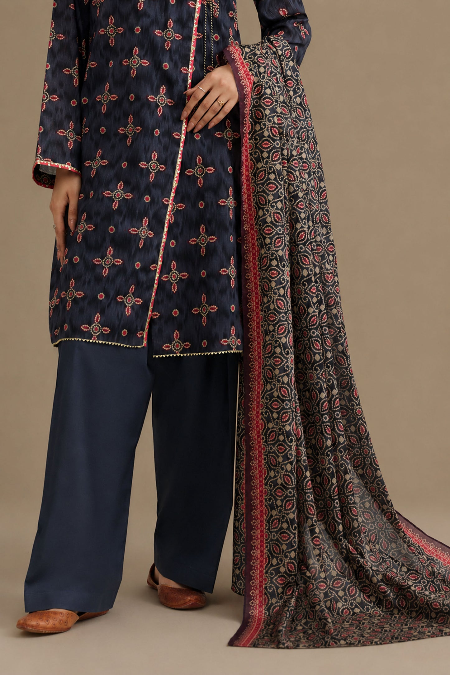 LAWN | PRINTED