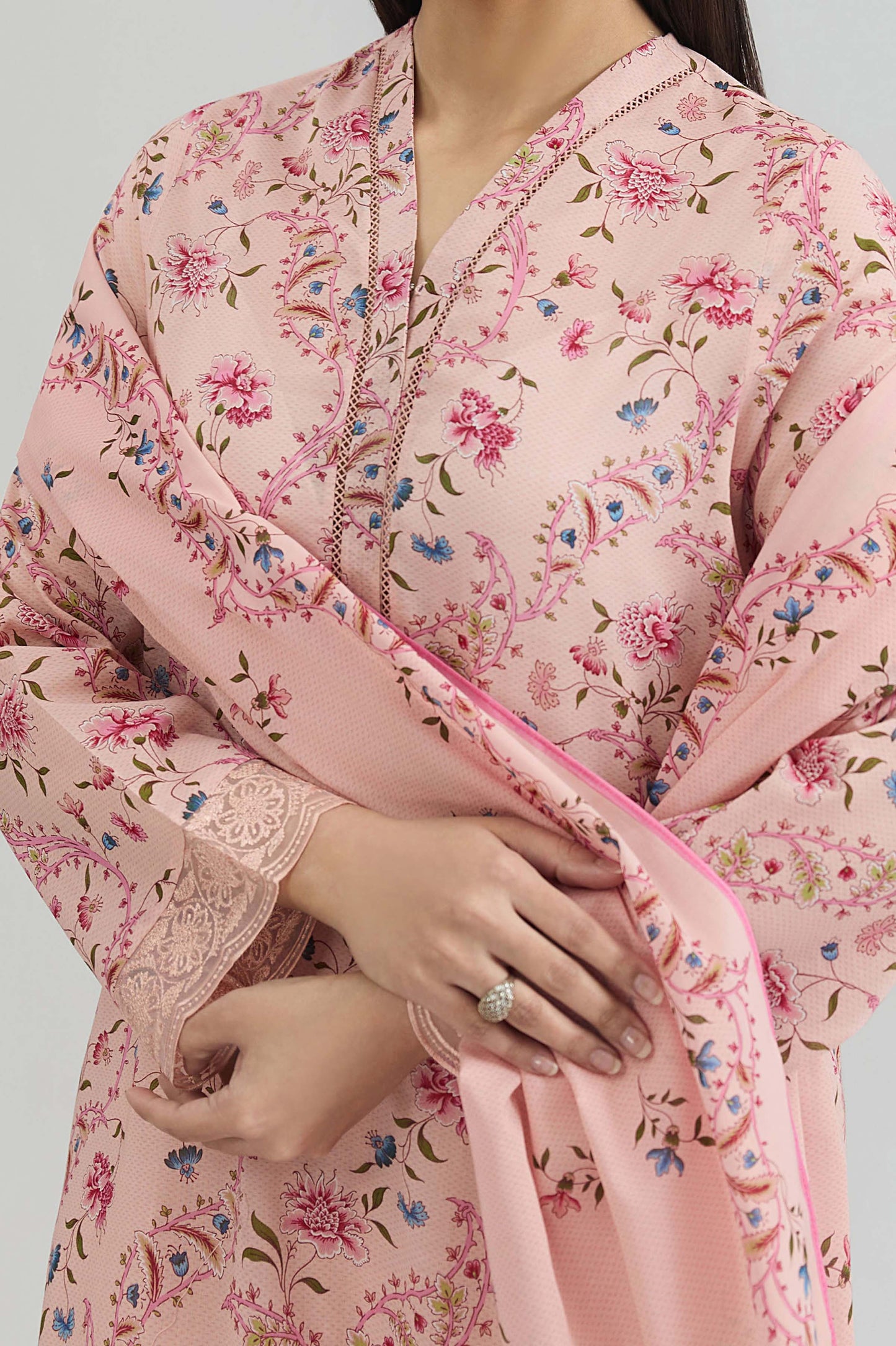 LAWN | EMBROIDERED