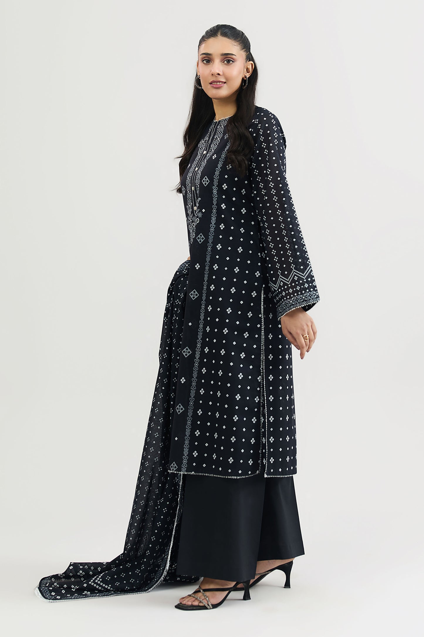 LAWN | PRINTED
