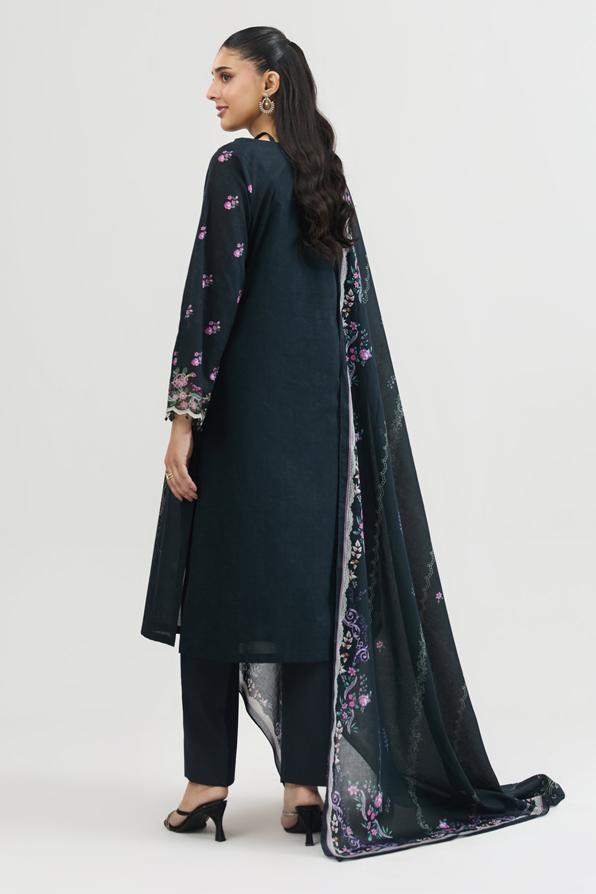 LAWN | EMBROIDERED - Shop Now at Kayseria