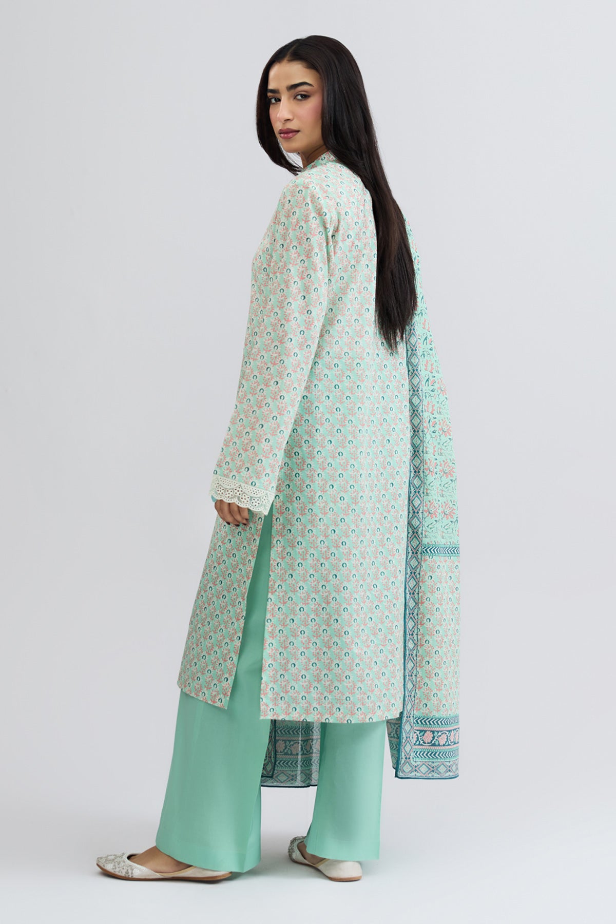 LAWN | EMBROIDERED - Shop Now at Kayseria