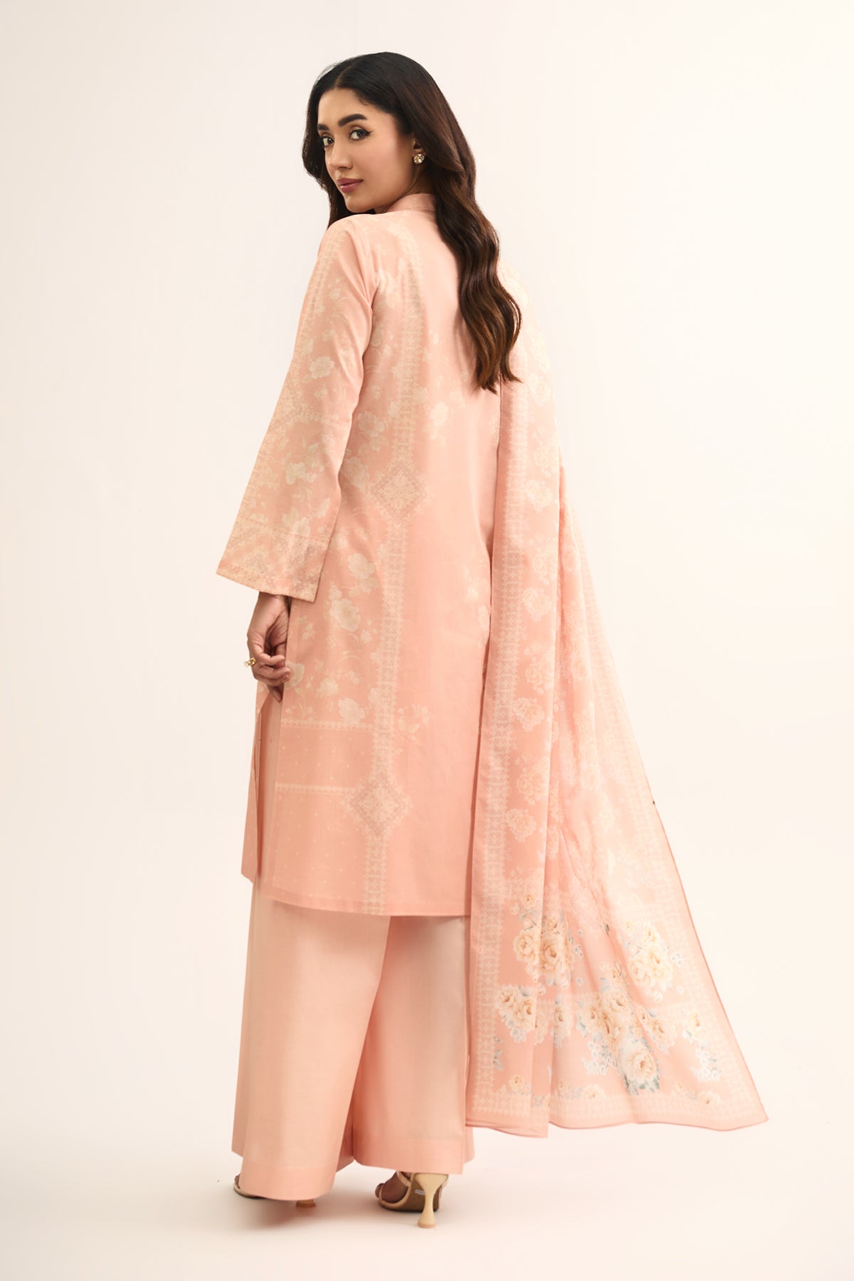 LAWN | EMBROIDERED - Shop Now at Kayseria