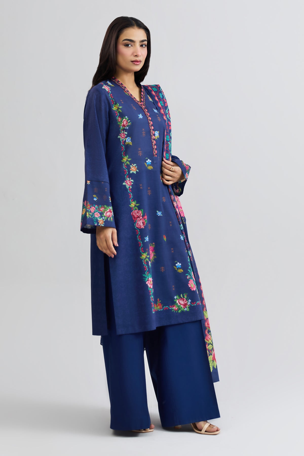 LAWN | EMBROIDERED - Shop Now at Kayseria