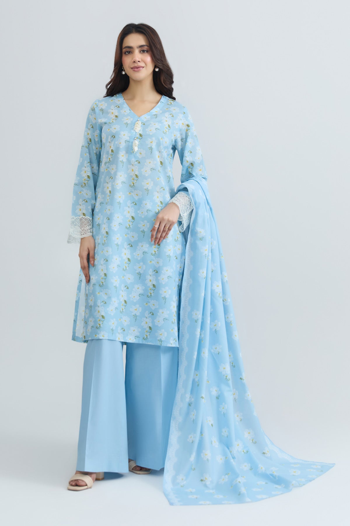LAWN | EMBROIDERED - Shop Now at Kayseria