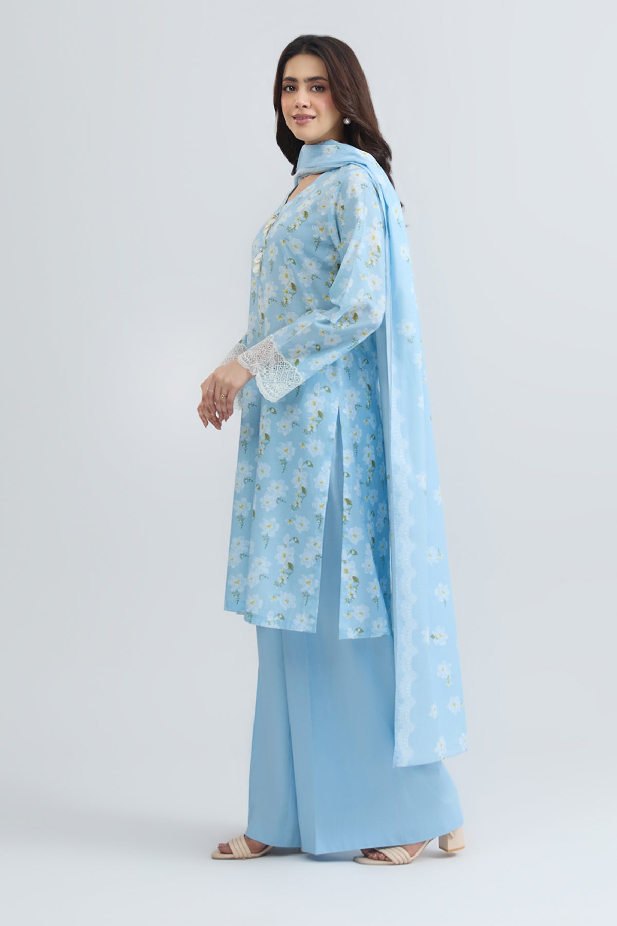 LAWN | EMBROIDERED - Shop Now at Kayseria