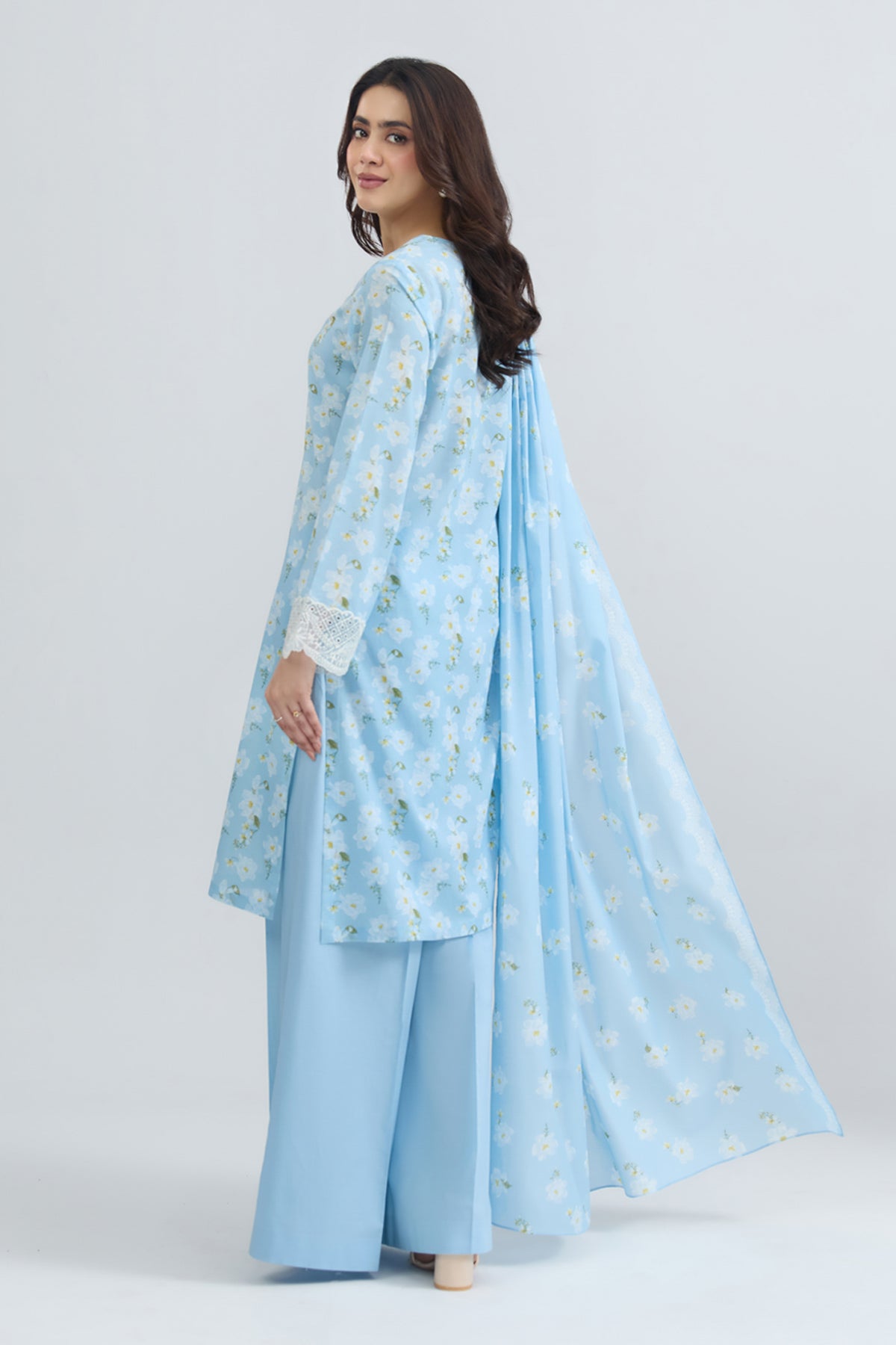 LAWN | EMBROIDERED - Shop Now at Kayseria