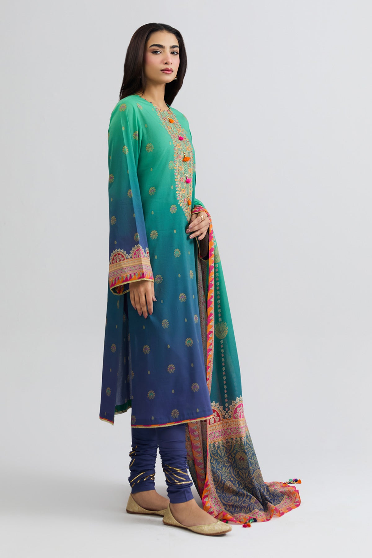 LAWN | EMBROIDERED - Shop Now at Kayseria