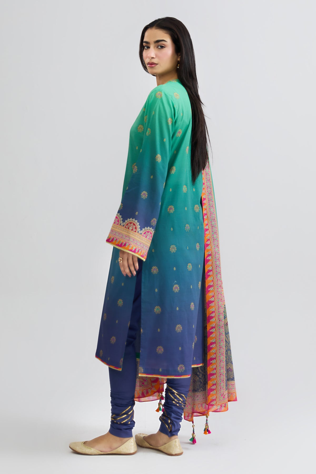 LAWN | EMBROIDERED - Shop Now at Kayseria