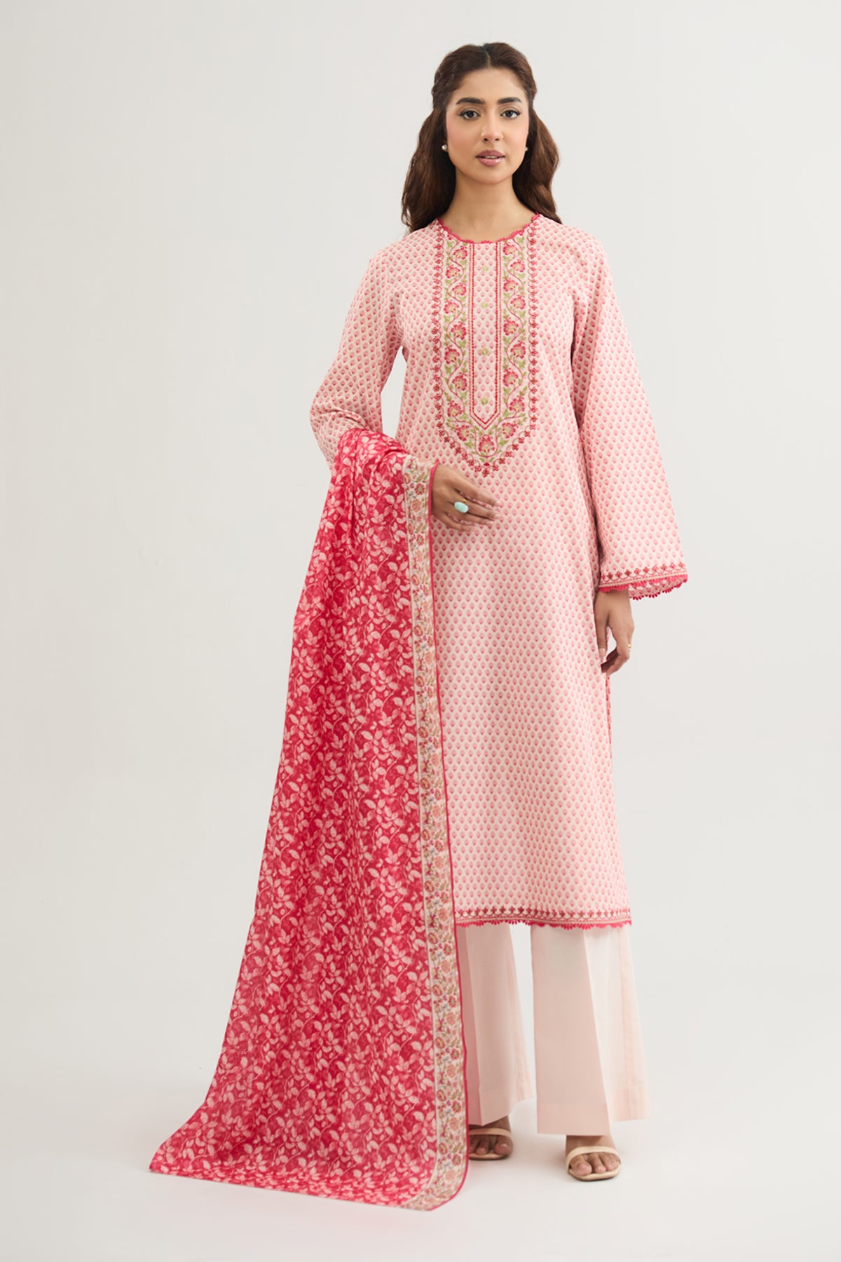 LAWN | EMBROIDERED - Shop Now at Kayseria