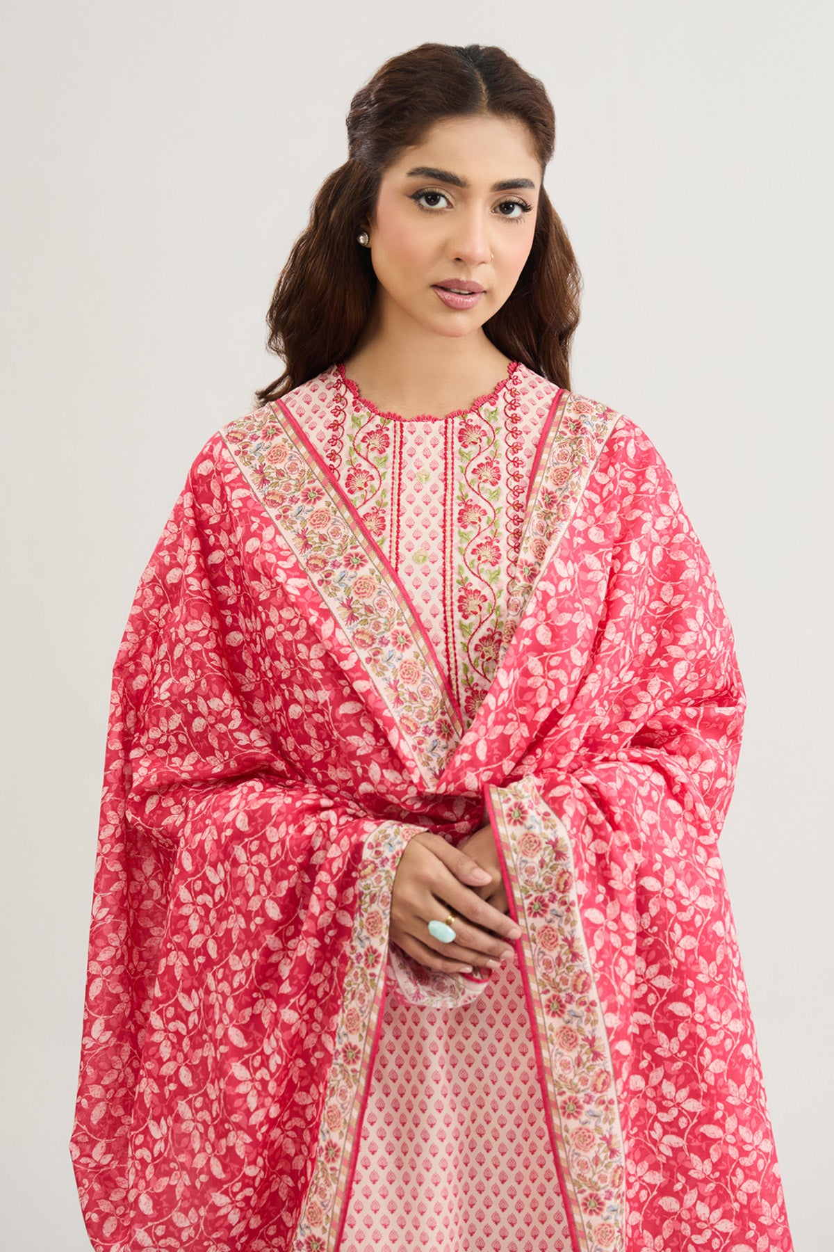 LAWN | EMBROIDERED - Shop Now at Kayseria